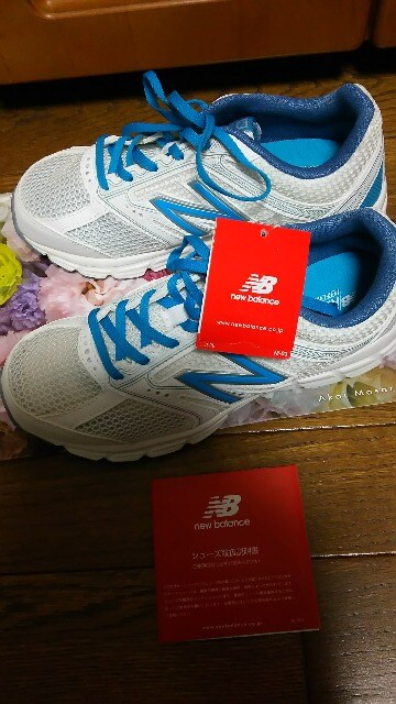 新品 Nb ニューバランス 白 青 グレー 可愛い スニーカー ニューバランス New Balance 新品 中古のオークション モバオク 新品 Nb ニューバランス 白 青 グレー 可愛い スニーカー ニューバランス New Balance 新品 中古のオークション モバオク